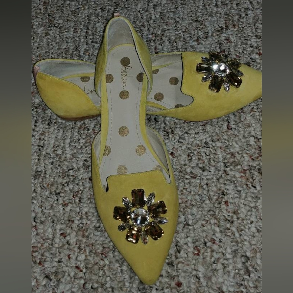 Boden Leah yellow jewelled flats